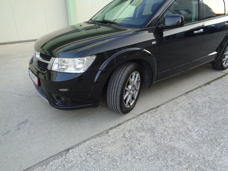 Fiat Freemont 2.0-16VmJET-LOUNGE-140-NAVI-KOJA-LIZING, снимка 9 - Автомобили и джипове - 52073065