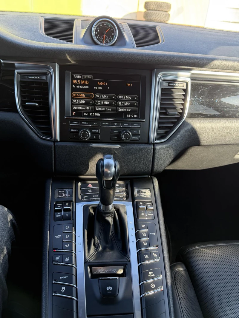 Porsche Macan, снимка 11 - Автомобили и джипове - 52750161