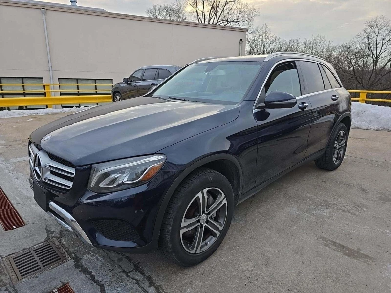 Mercedes-Benz GLC 300 2017* 9G TRONICK* BURAMSTER* KEYLESS GO* PANO