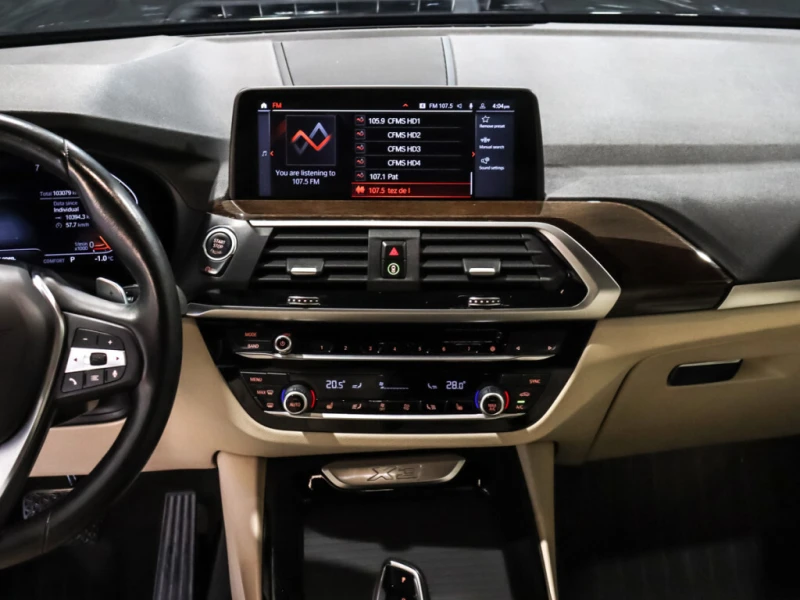 BMW X3 xDrive30i / Apple CarPlay / Beige Int / Heated Sea, снимка 13 - Автомобили и джипове - 53531640