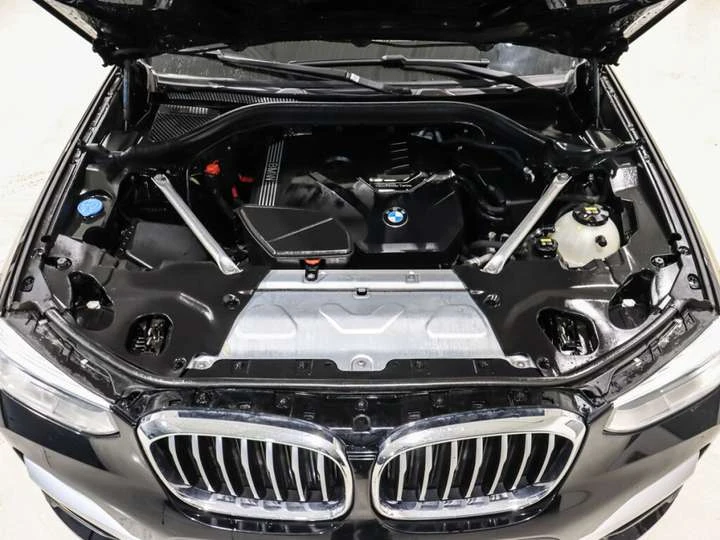 BMW X3 xDrive30i / Apple CarPlay / Beige Int / Heated Sea - изображение 8