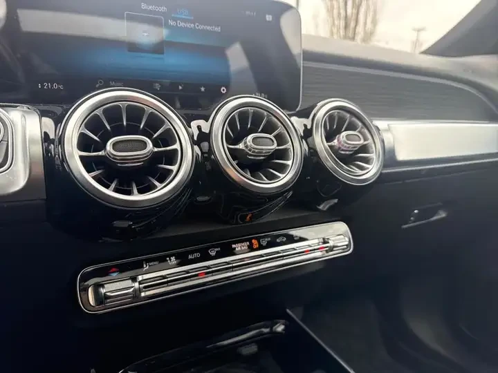 Mercedes-Benz GLB 250 PREMIUM* 360КАМЕРА* ПОДГРЕВ* LANE* ASSIST* , снимка 10 - Автомобили и джипове - 54450633