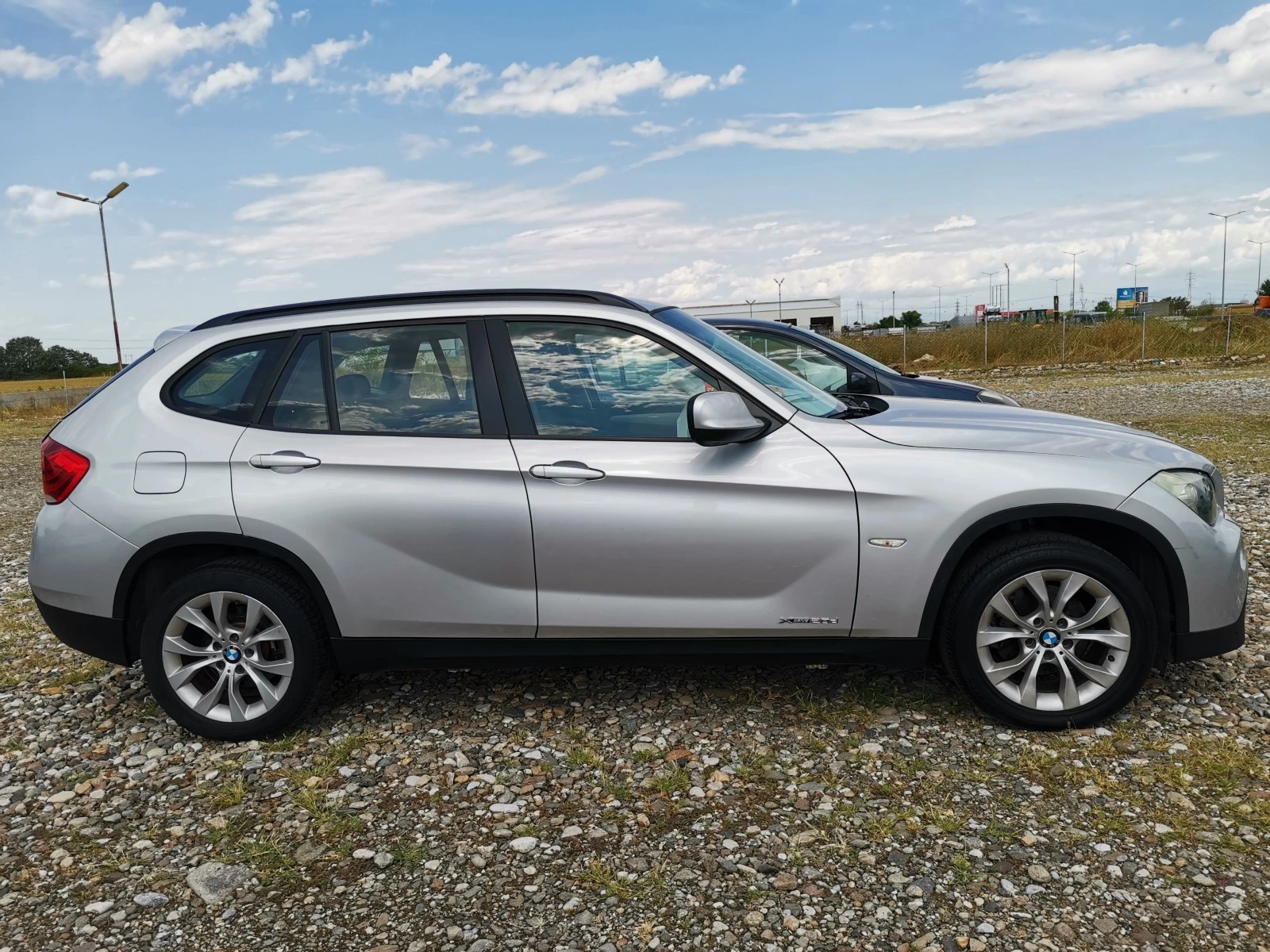 BMW X1  2.0 D xDrive - изображение 3