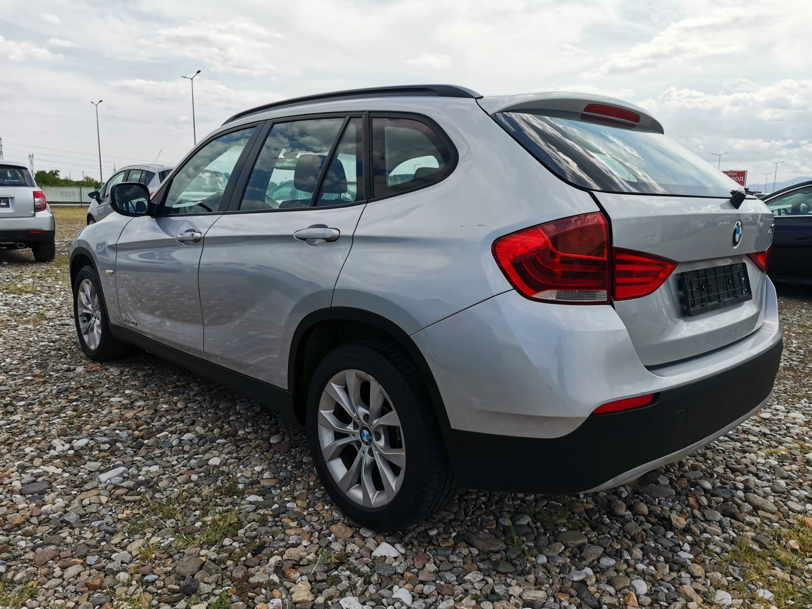 BMW X1  2.0 D xDrive - изображение 5