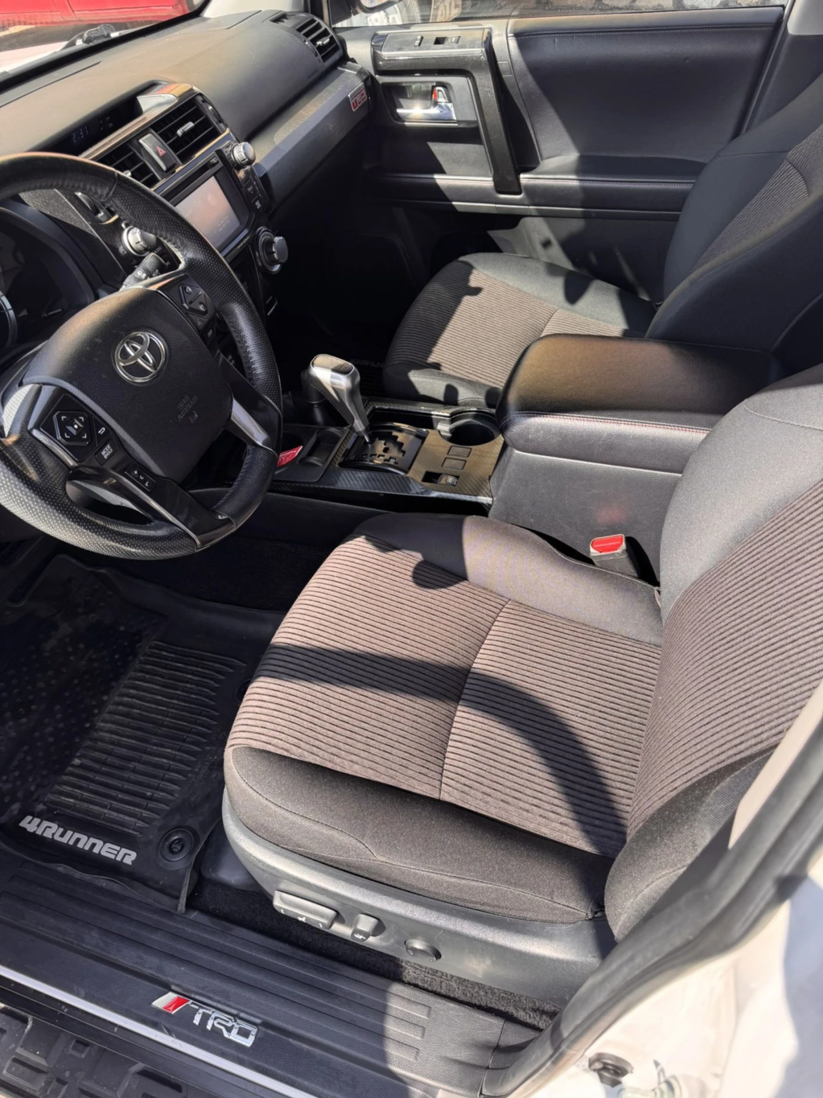 Toyota 4runner, снимка 14 - Автомобили и джипове - 53542129