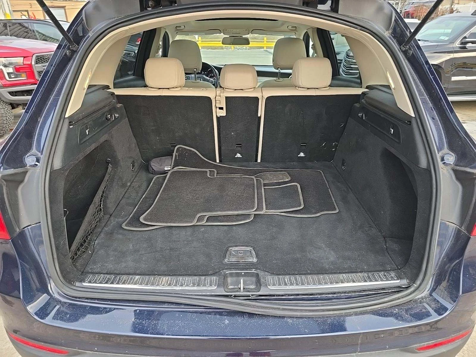 Mercedes-Benz GLC 300 2017* 9G TRONICK* BURAMSTER* KEYLESS GO* PANO | Mobile.bg � ����������� 12