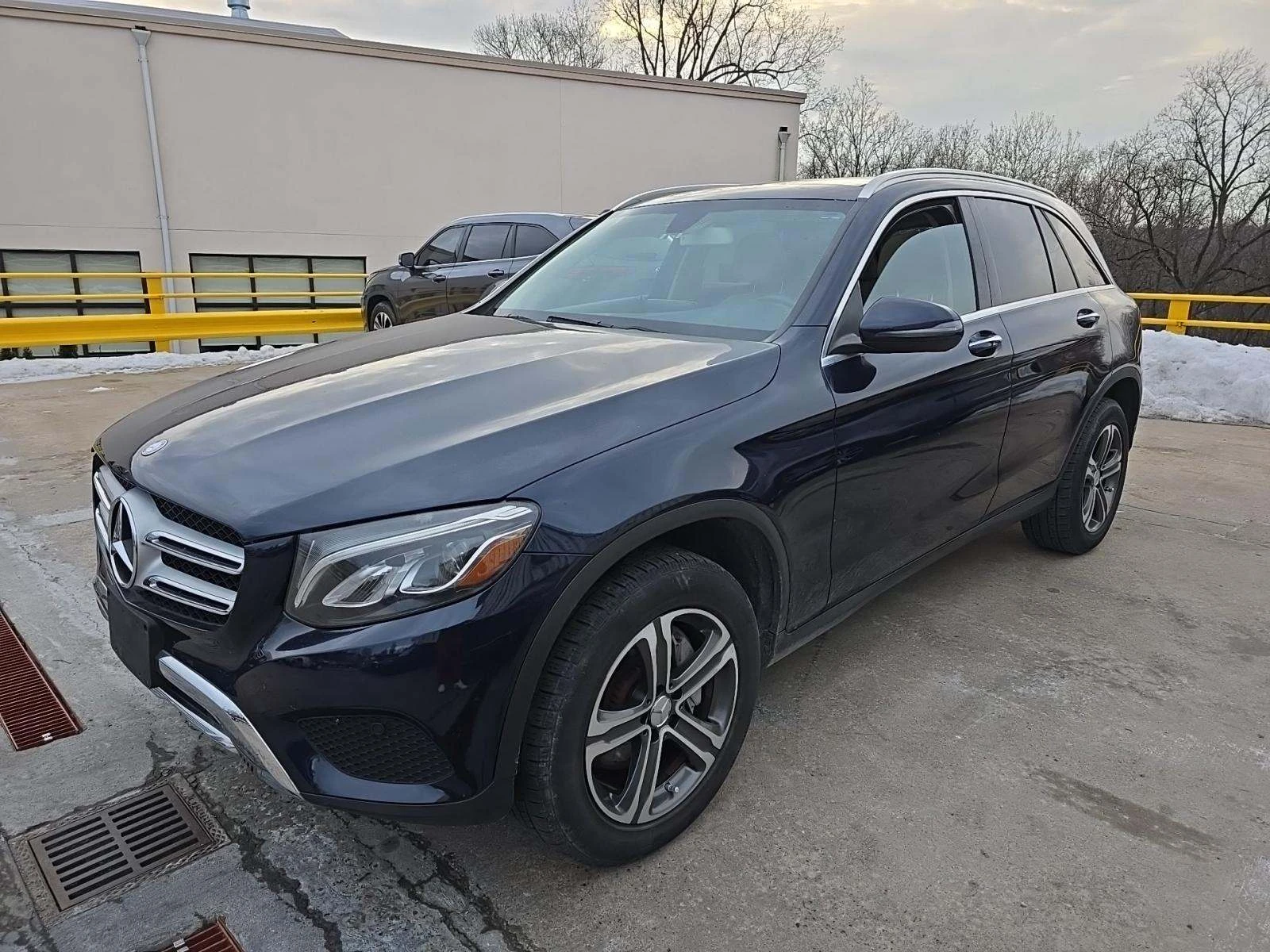 Mercedes-Benz GLC 300 2017* 9G TRONICK* BURAMSTER* KEYLESS GO* PANO | Mobile.bg � ����������� 1