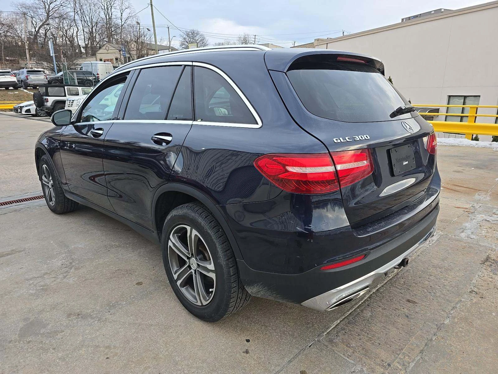 Mercedes-Benz GLC 300 2017* 9G TRONICK* BURAMSTER* KEYLESS GO* PANO | Mobile.bg � ����������� 3