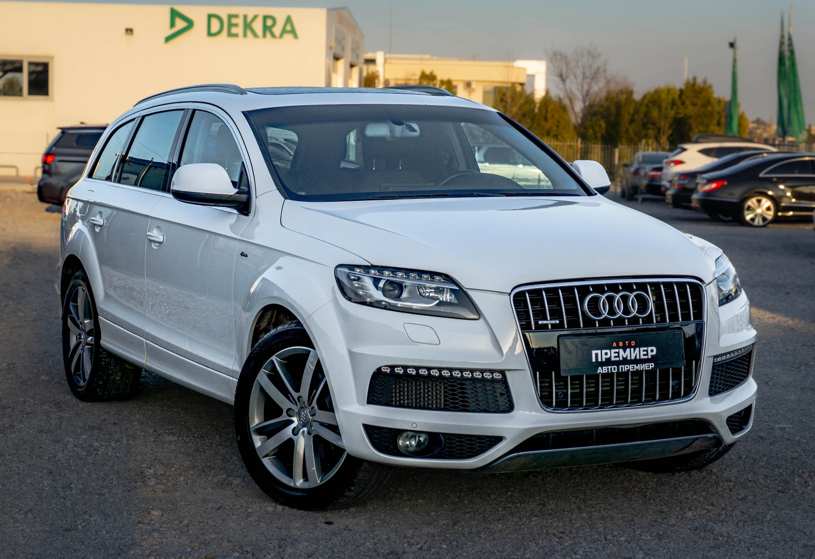 Audi Q7 4.2TDI-SLine-Quattro-РЕАЛНИ КМ. ПЕРФЕКТНА!, снимка 3 - Автомобили и джипове - 53823335