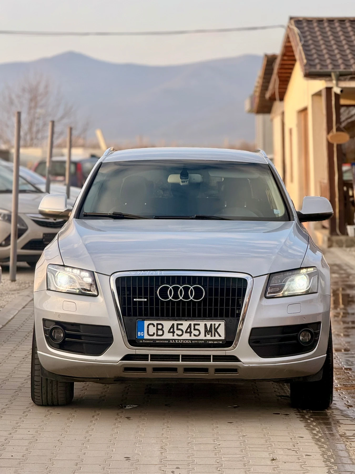 Audi Q5 3.0* Quattro* Обслужена* Всичко платено* Бартер* , снимка 2 - Автомобили и джипове - 53944390