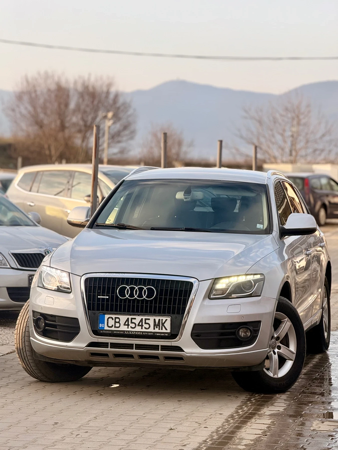 Audi Q5 3.0* Quattro* Обслужена* Всичко платено* Бартер* 