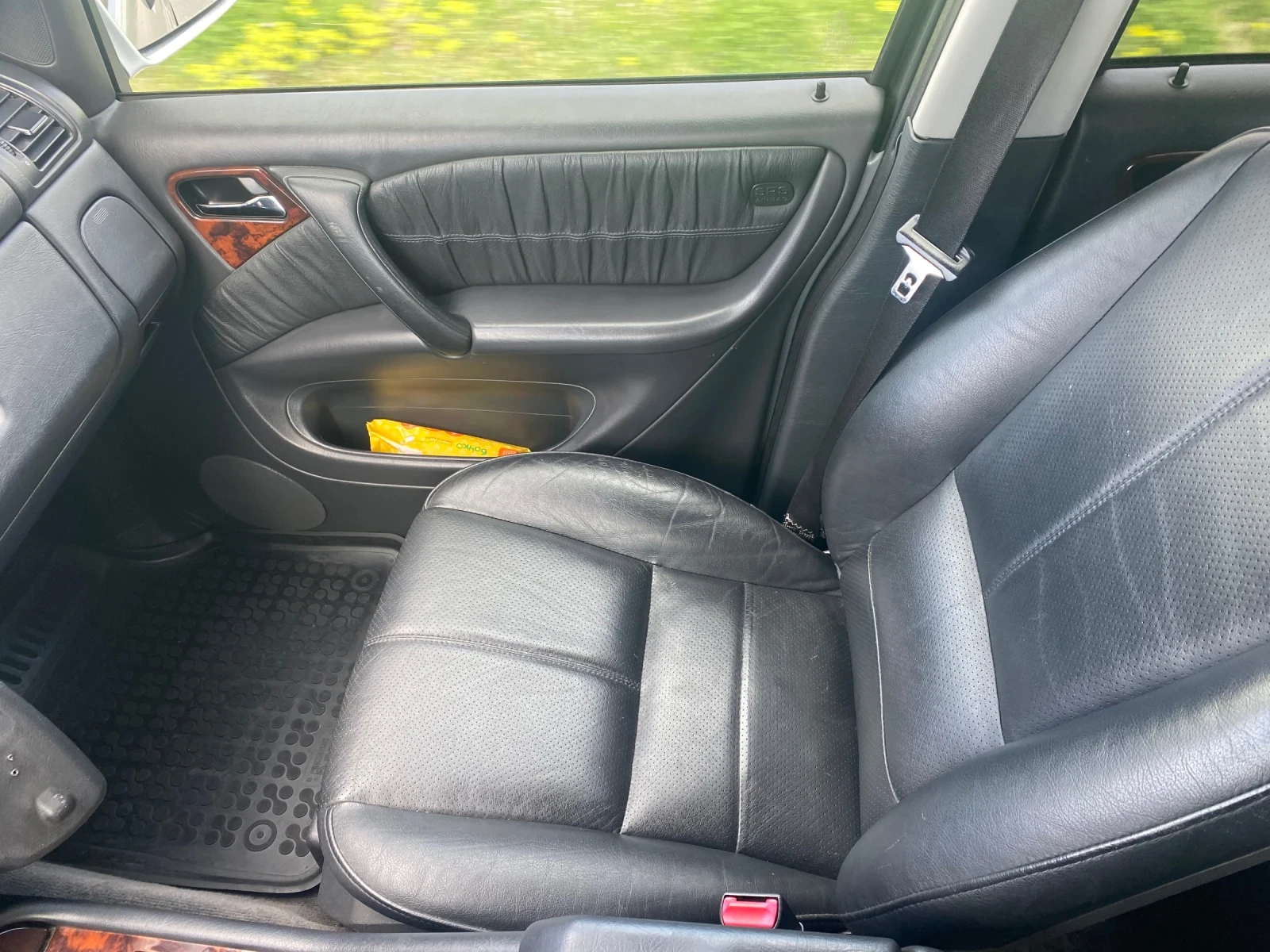 Mercedes-Benz ML 270 ТОП, снимка 13 - Автомобили и джипове - 54159519