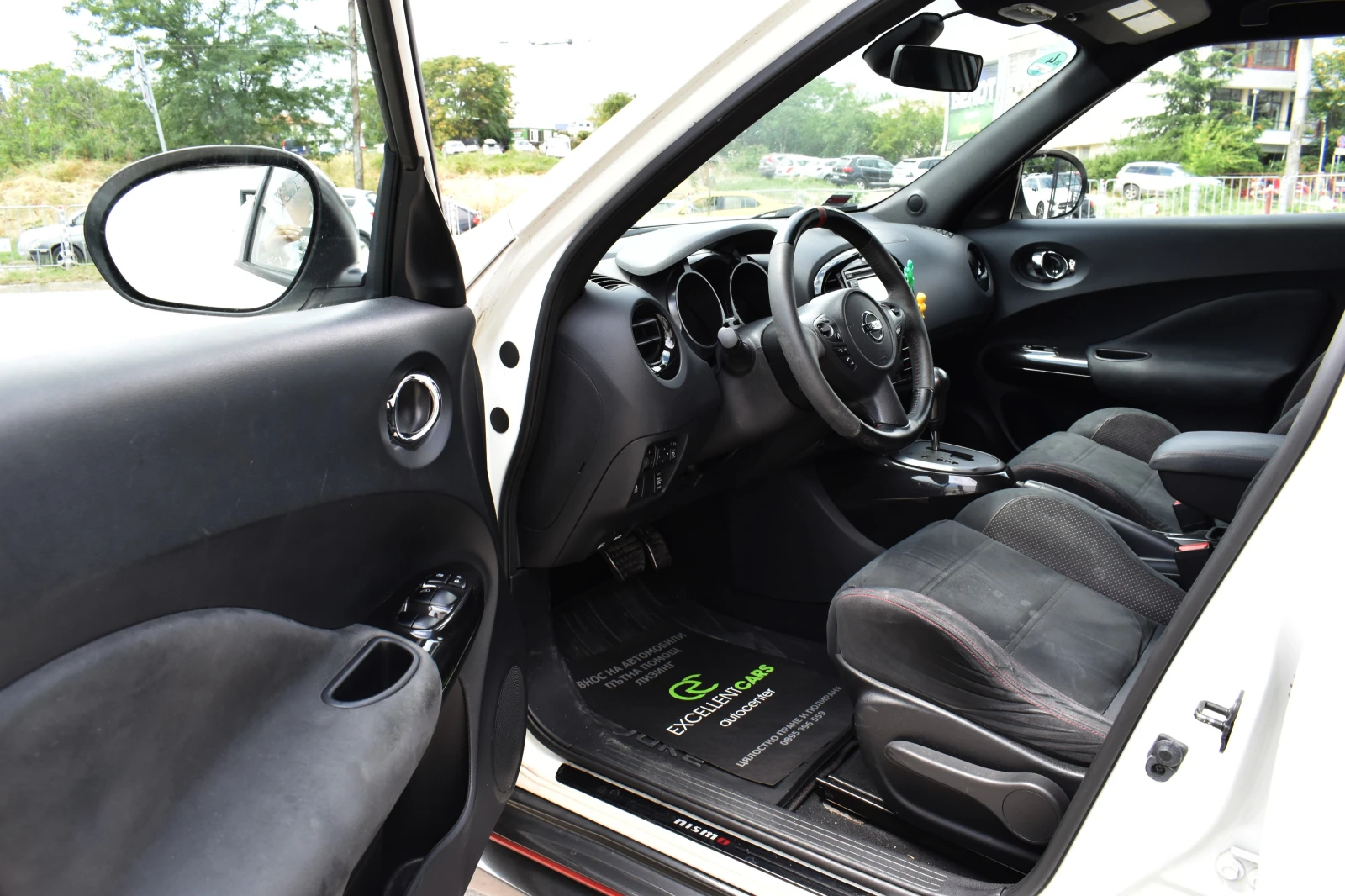 Nissan Juke 1.6Т* NISMO* ALCANTARA, снимка 8 - Автомобили и джипове - 55460160