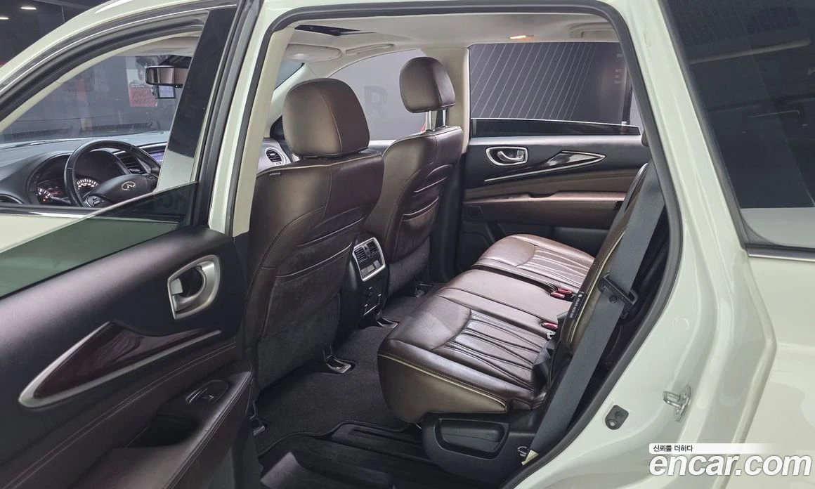 Infiniti QX60 3.5 AWD, снимка 16 - Автомобили и джипове - 56123109