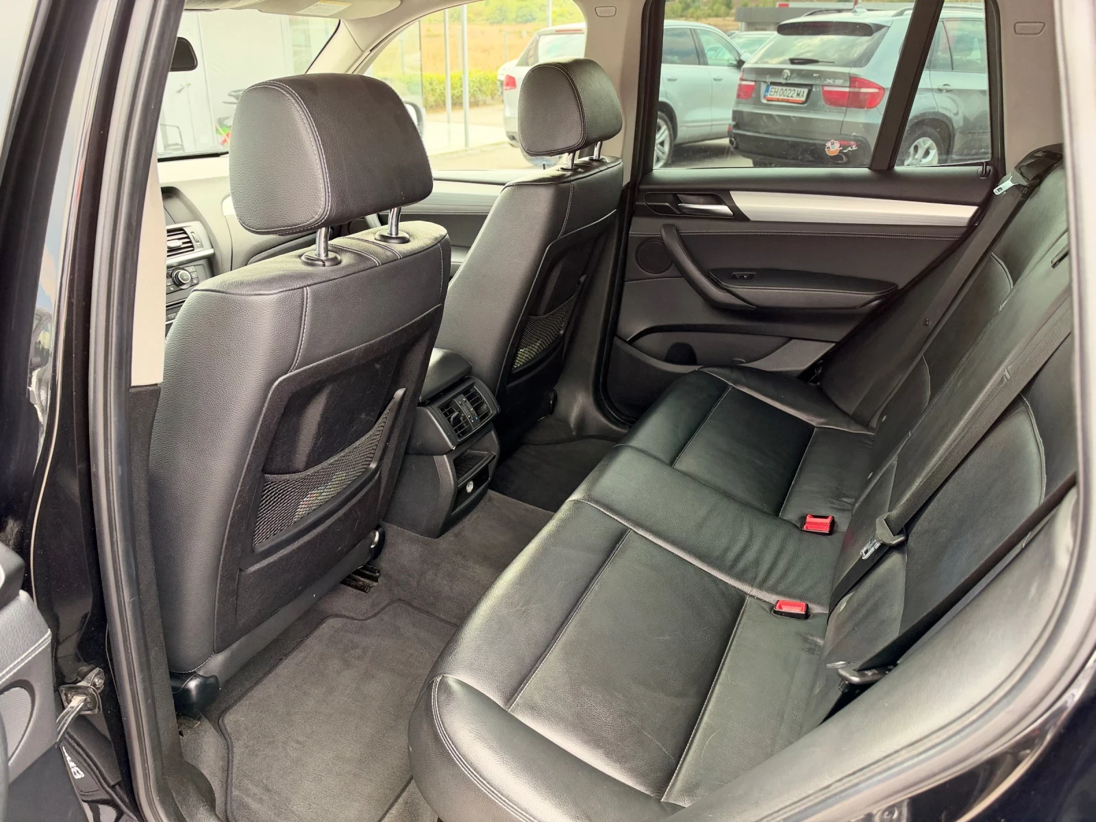 BMW X3 2.0 Xdrive/Camera/Navi, снимка 10 - Автомобили и джипове - 56165188
