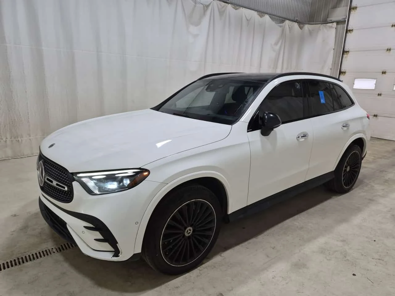 Mercedes-Benz GLC 300 * АВТОКРЕДИТ БЕЗ ПЪРВОНАЧАЛНА ВНОСКА* 