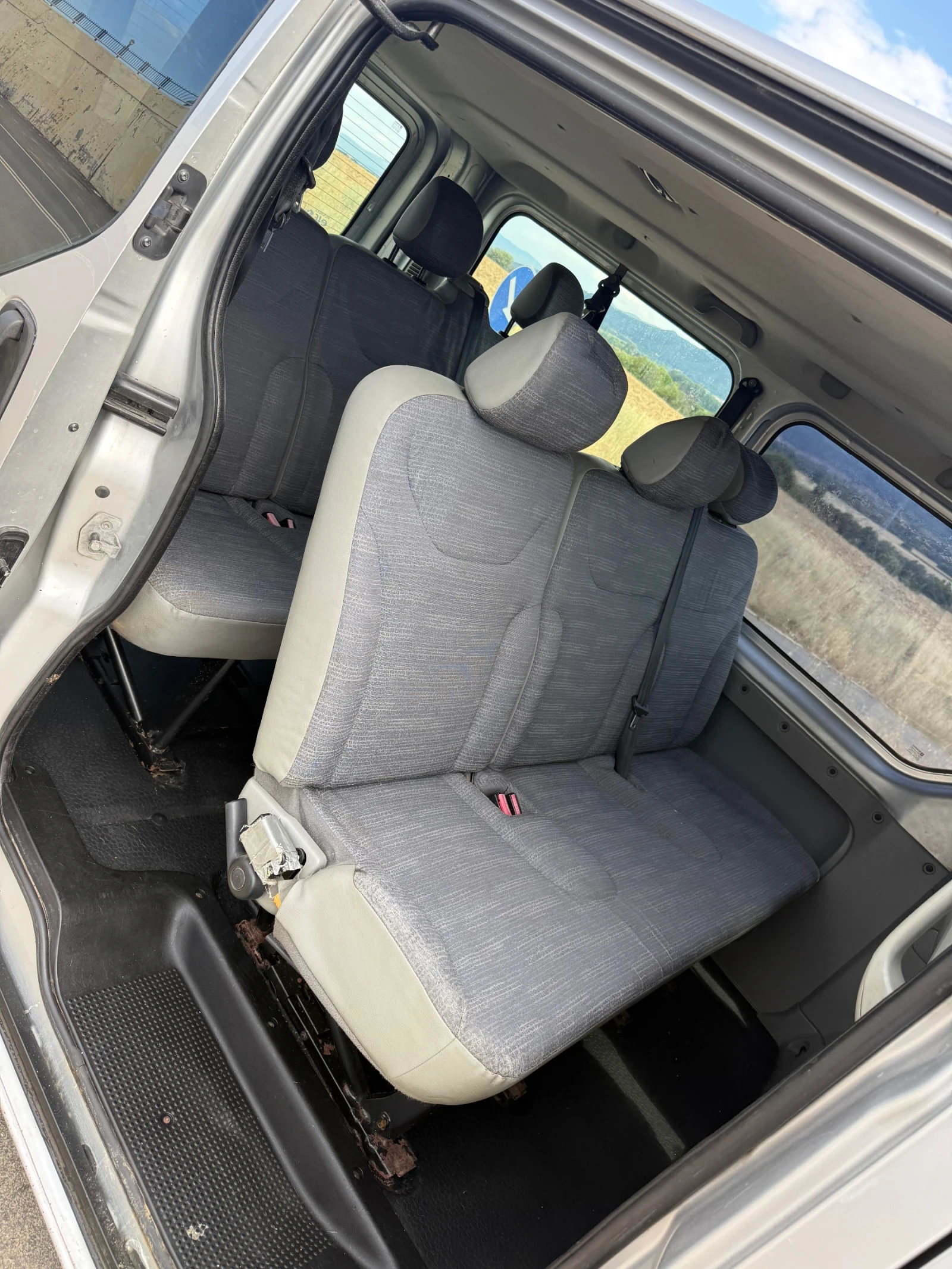 Renault Trafic 2.0 115 maxi, снимка 7 - Бусове и автобуси - 55190319