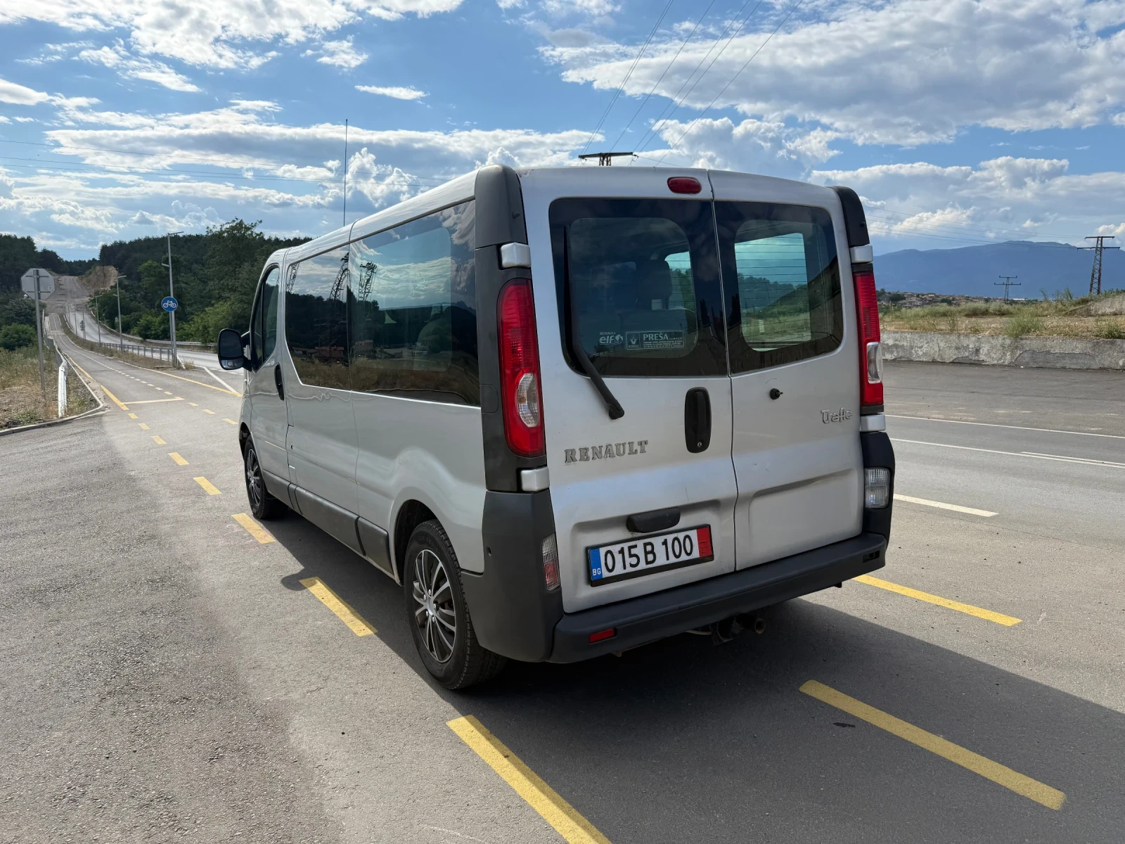 Renault Trafic 2.0 115 maxi, снимка 5 - Бусове и автобуси - 55190319
