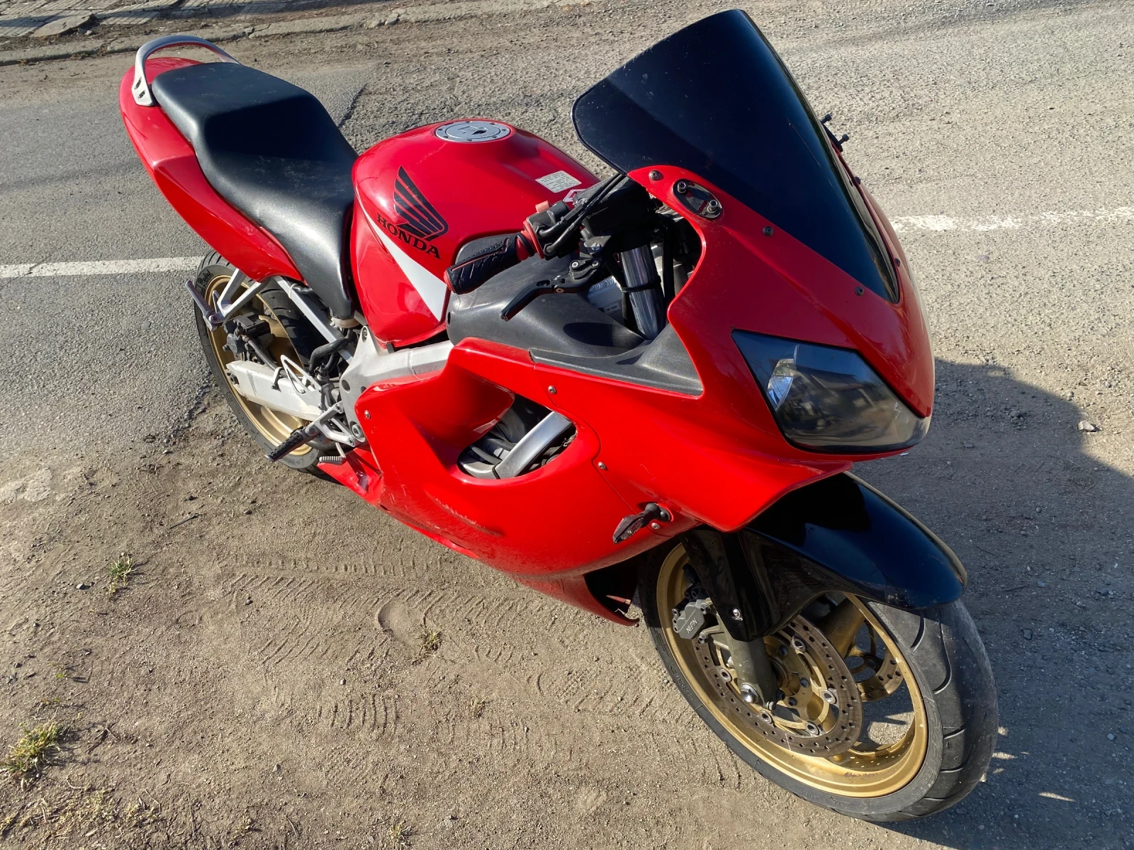 Honda Cbr F4i - изображение 2