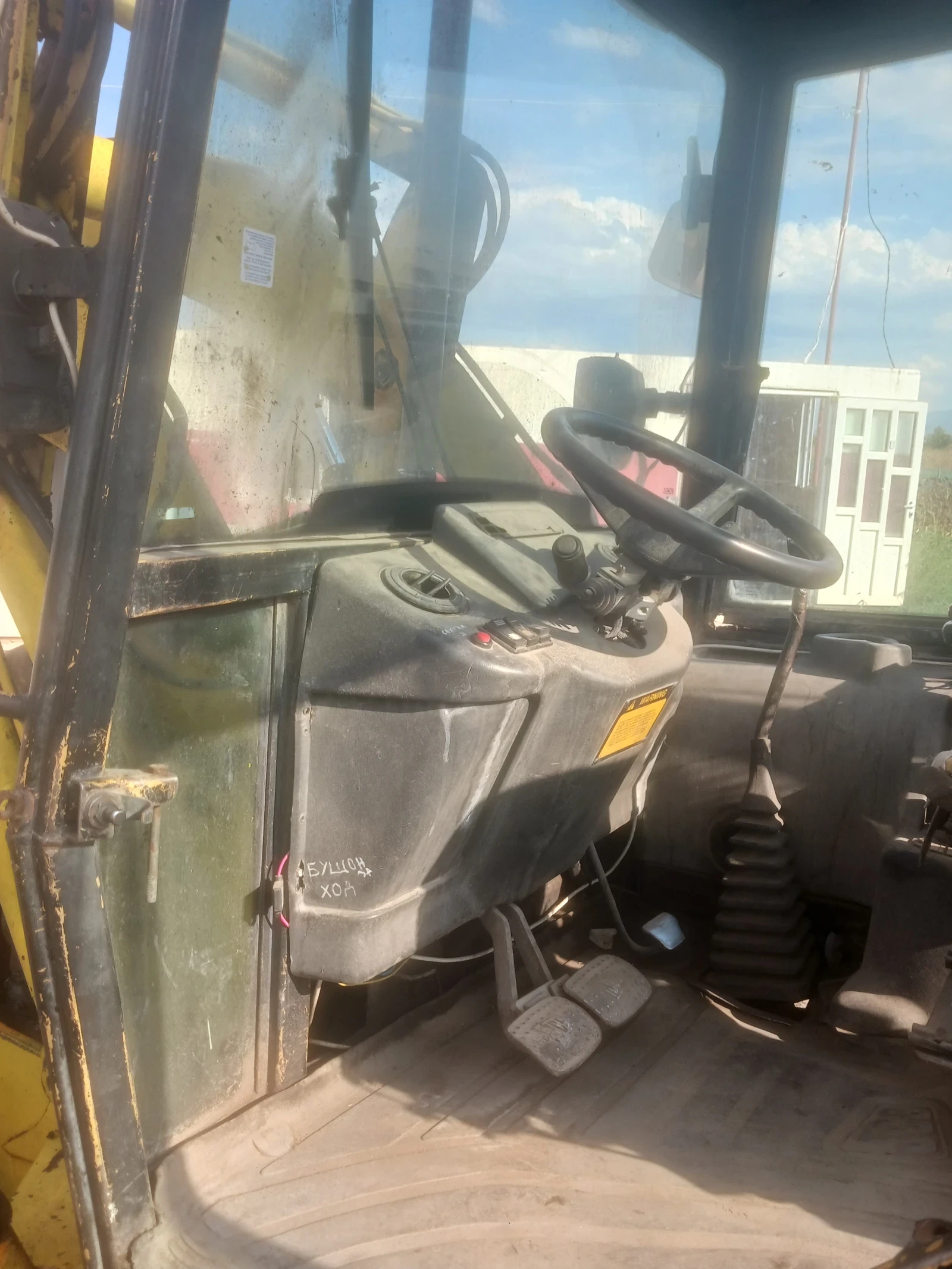 Мини челни товарачи JCB 2CX - изображение 5