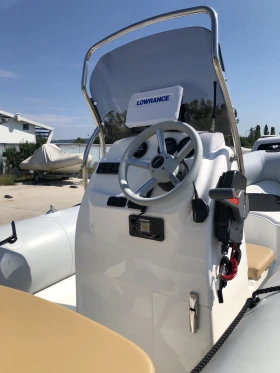 Надуваема лодка Bombard Sunrider 5.50, снимка 5