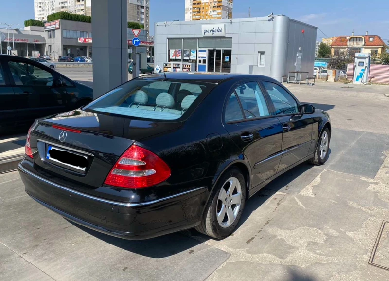 Mercedes-Benz E 350 АВТОМАТ, снимка 6 - Автомобили и джипове - 47331958