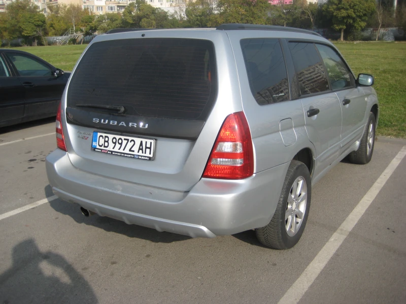 Subaru Forester, снимка 4 - Автомобили и джипове - 47681879