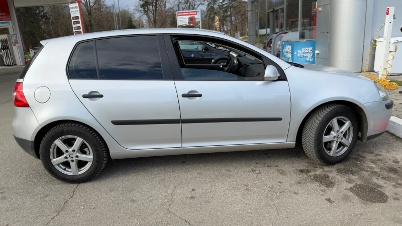 VW Golf 1.4бензин нов внос Германия, снимка 10 - Автомобили и джипове - 51939219