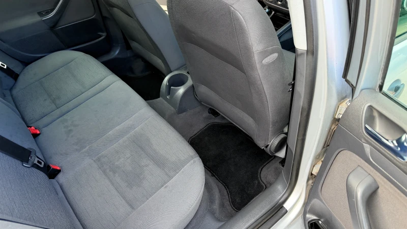 VW Golf 1.4бензин нов внос Германия, снимка 4 - Автомобили и джипове - 51939219