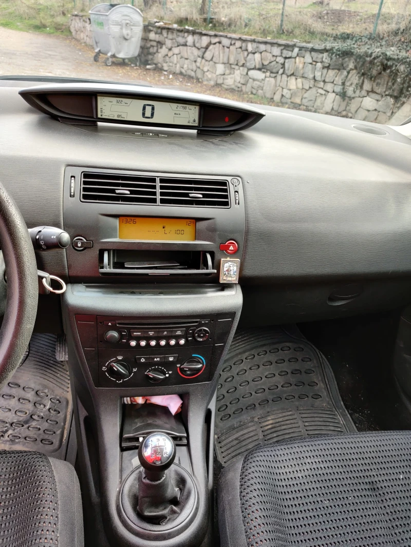 Citroen C4 1.4i, снимка 12 - Автомобили и джипове - 50857419