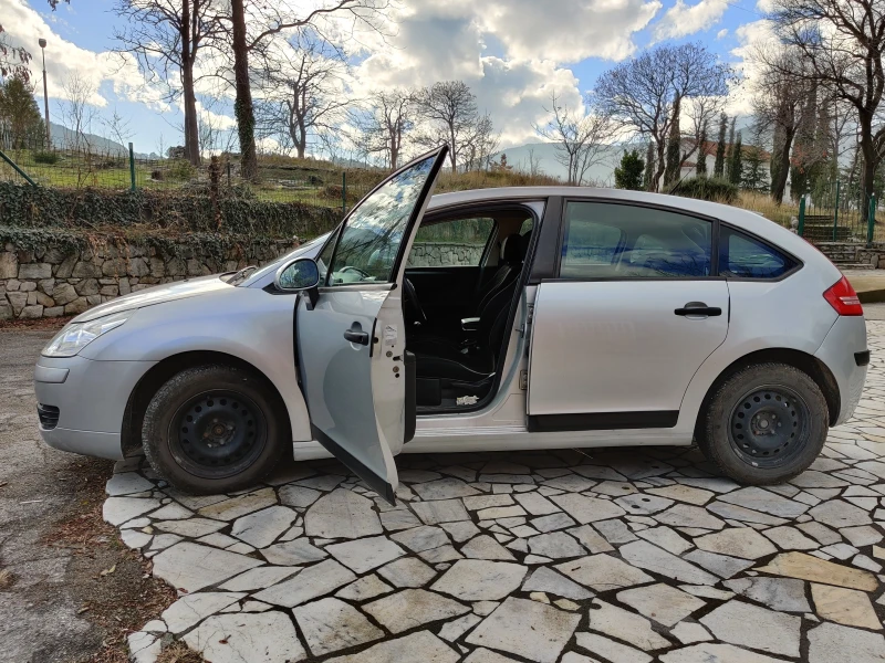 Citroen C4 1.4i, снимка 4 - Автомобили и джипове - 50857419