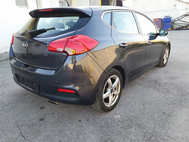 Kia Ceed 1.6crdi, снимка 9 - Автомобили и джипове - 50759939