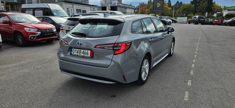 Toyota Corolla 1.8 Hybrid Touring Sports  Business Tech, снимка 4 - Автомобили и джипове - 52153646
