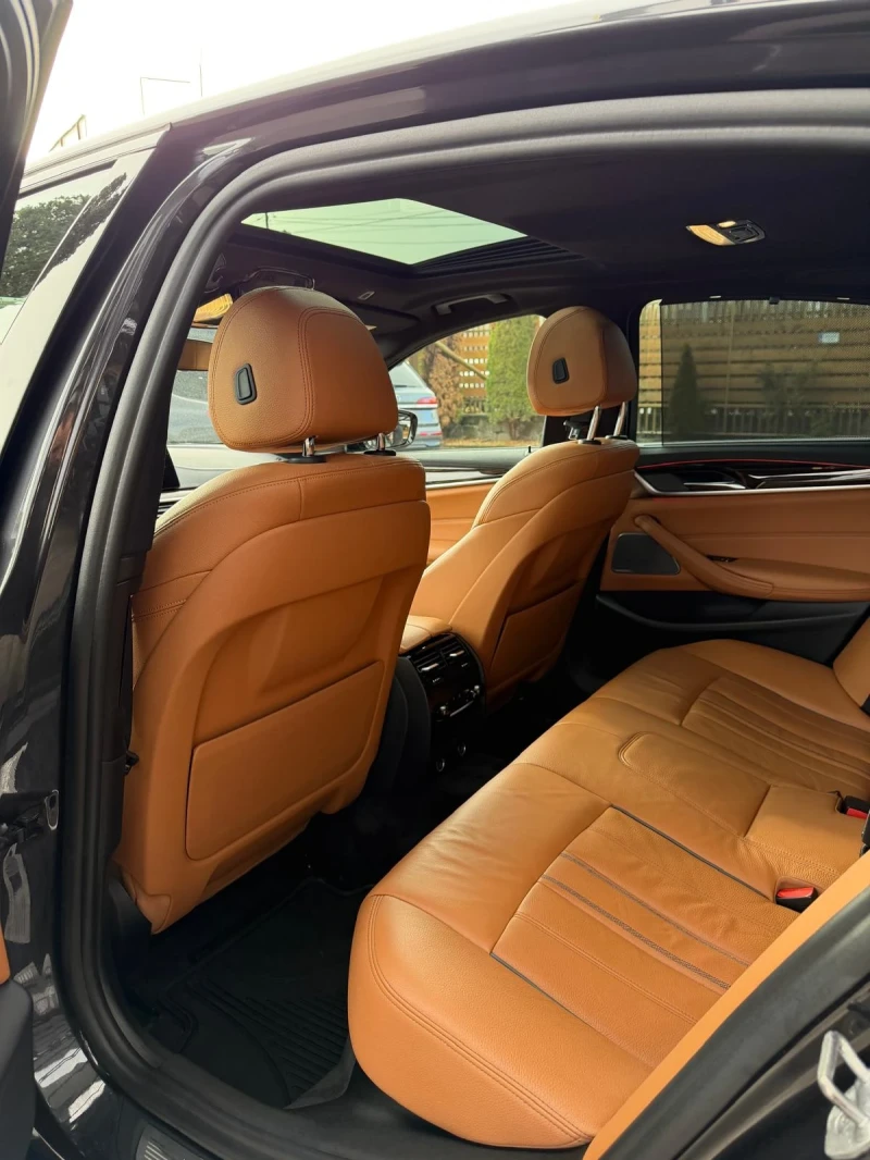 BMW 540 xDrive M-Pack, снимка 15 - Автомобили и джипове - 52535257