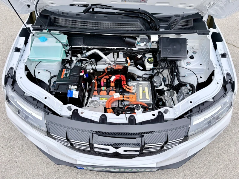 Dacia Spring EXTREME* 65k.c.* CCS* ЛИЗИНГ* Гаранция* , снимка 17 - Автомобили и джипове - 52821492