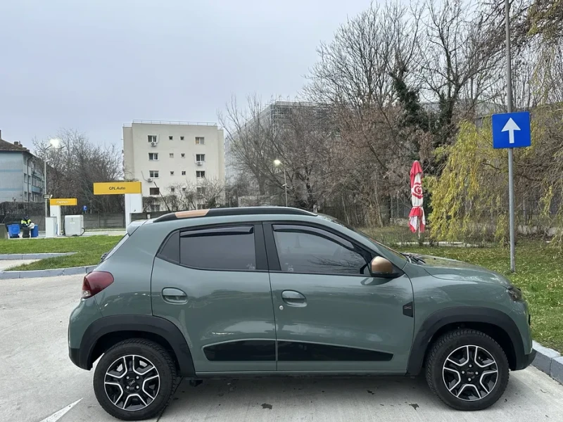 Dacia Spring Extreme 65 Facelift, снимка 5 - Автомобили и джипове - 52892359