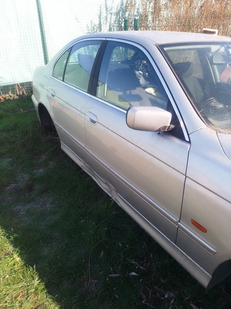 BMW 523 Е 39 седан