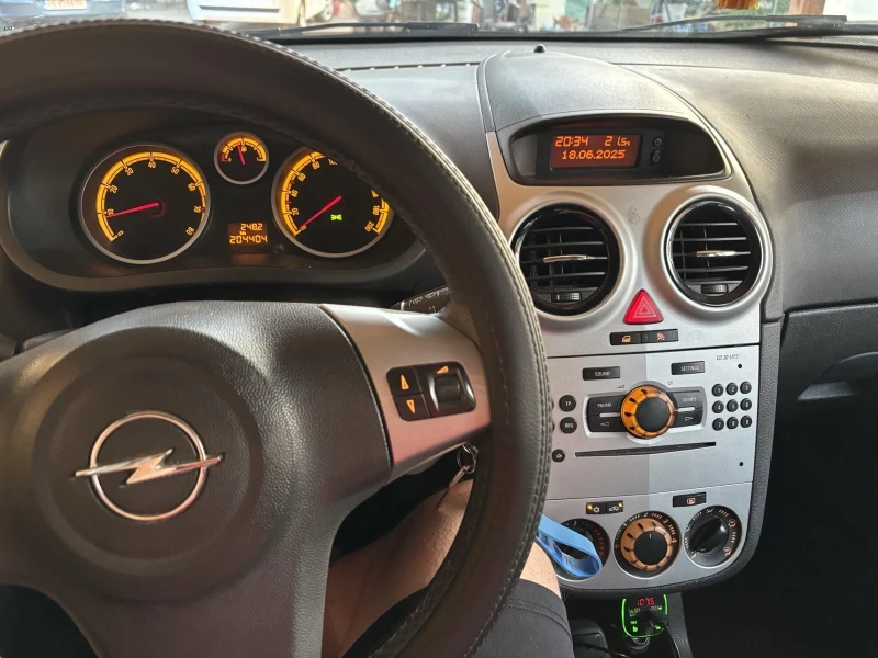 Opel Corsa 1.2 Gas, снимка 2 - Автомобили и джипове - 52968480