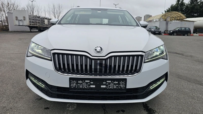 Skoda Superb 1.5 TURBO - 150 к.с - automat 7G, снимка 2 - Автомобили и джипове - 53294283