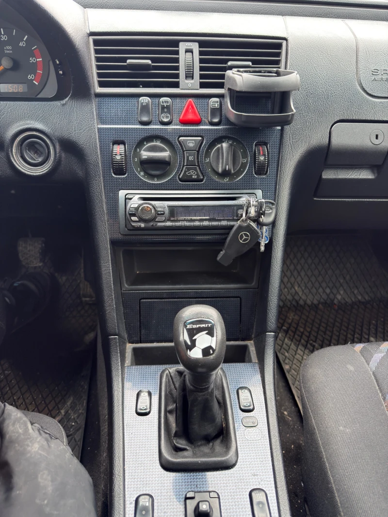 Mercedes-Benz C 220 CDi, снимка 12 - Автомобили и джипове - 53364303