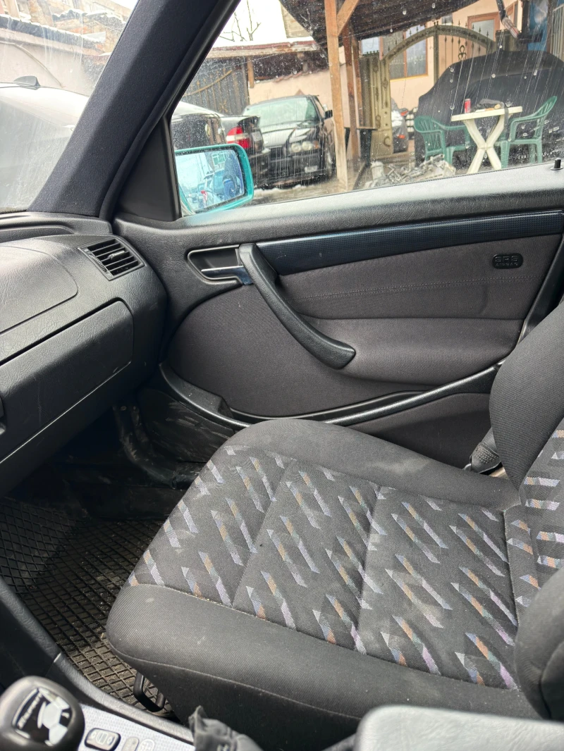 Mercedes-Benz C 220 CDi, снимка 13 - Автомобили и джипове - 53364303