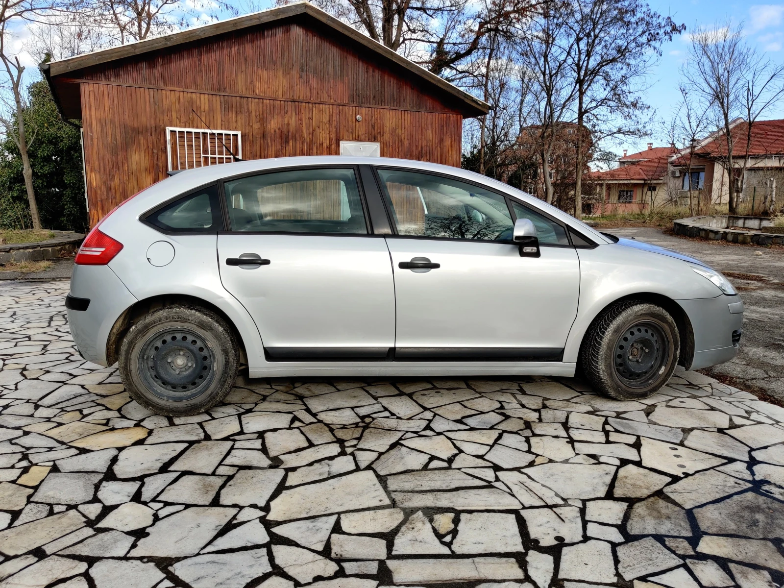 Citroen C4 1.4i - изображение 8