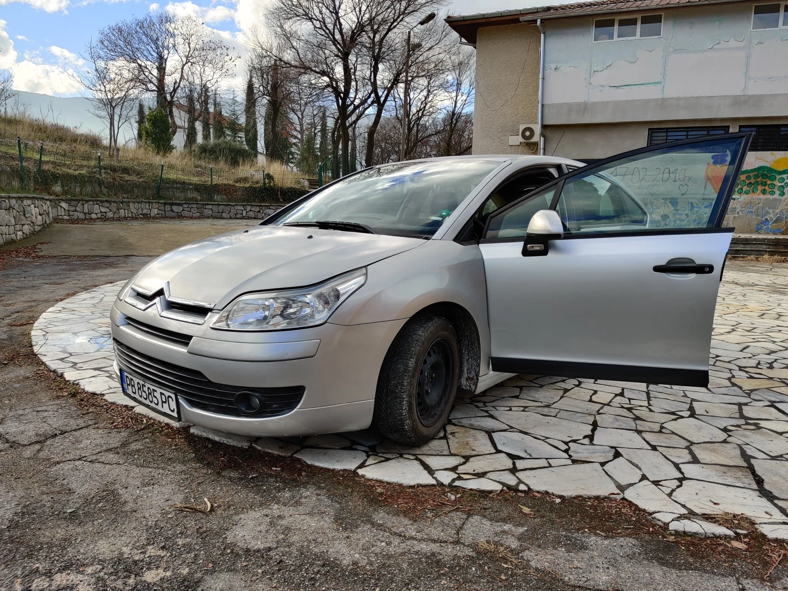 Citroen C4 1.4i - изображение 3
