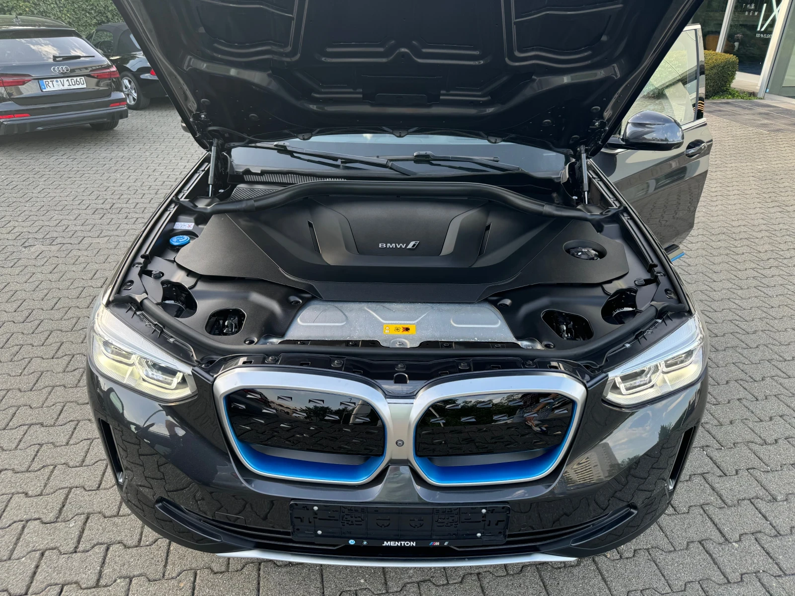 BMW iX3 M-Sport/ Impressive / Head-Up / H&K / 360 / PANO - изображение 10