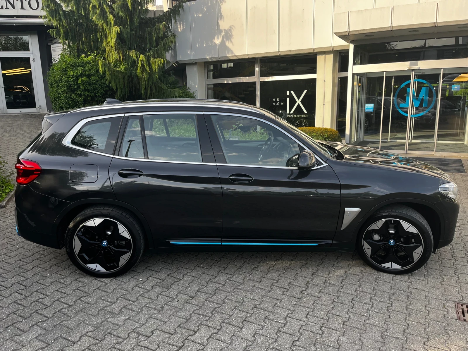 BMW iX3 M-Sport/ Impressive / Head-Up / H&K / 360 / PANO - изображение 3