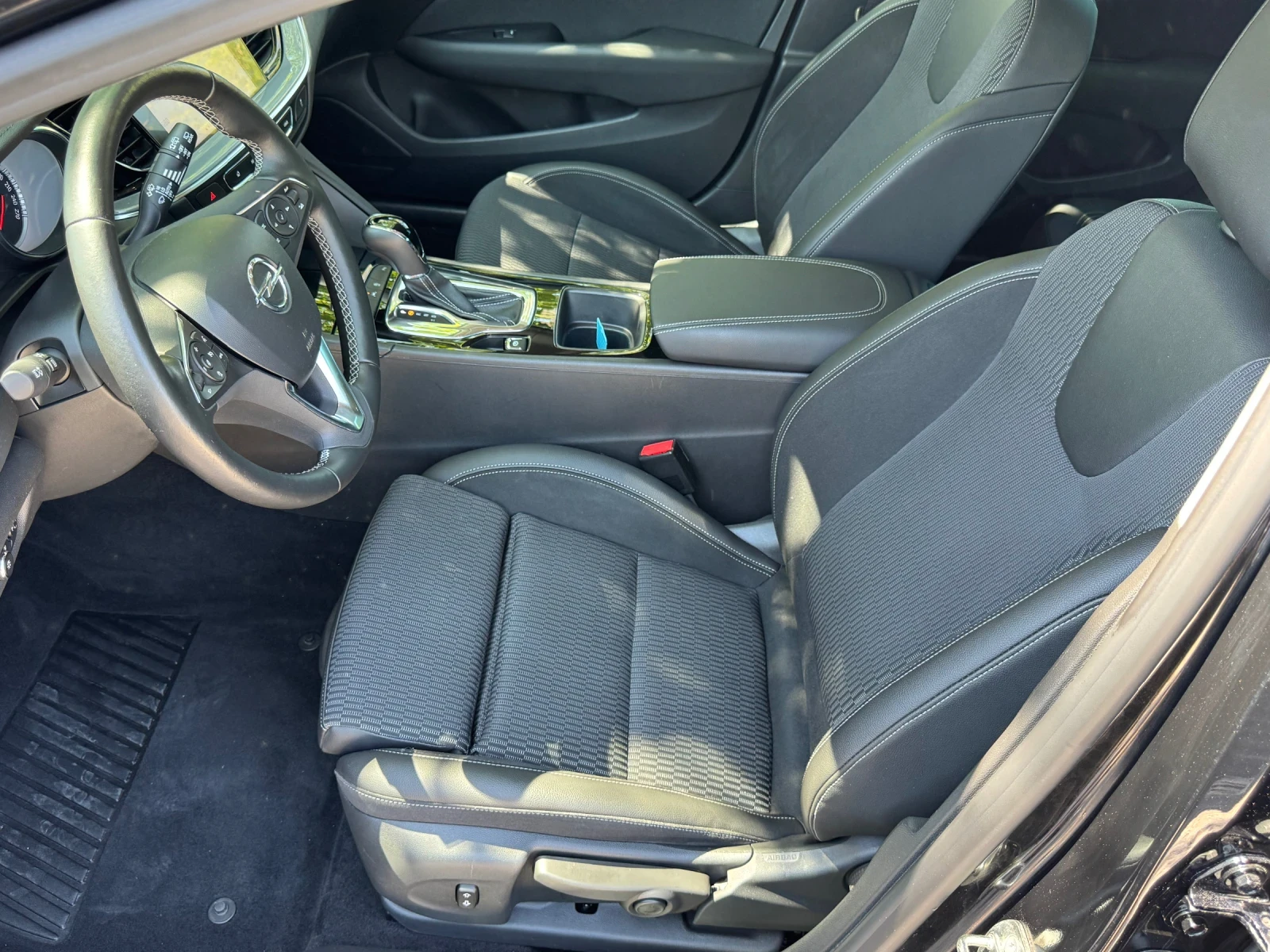 Opel Insignia АВТОМАТИК. ХЕЧБЕК - изображение 9