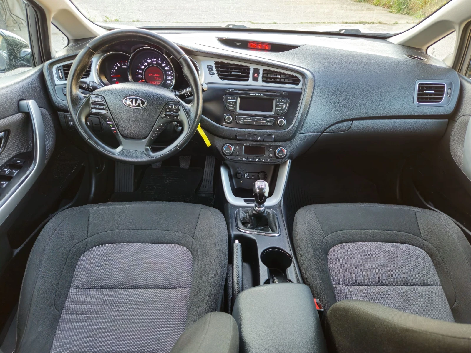 Kia Ceed 1.6crdi | Mobile.bg   11