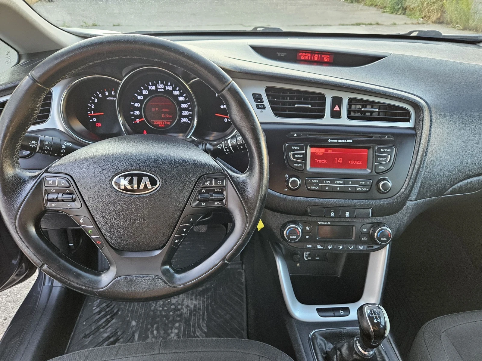 Kia Ceed 1.6crdi | Mobile.bg   14
