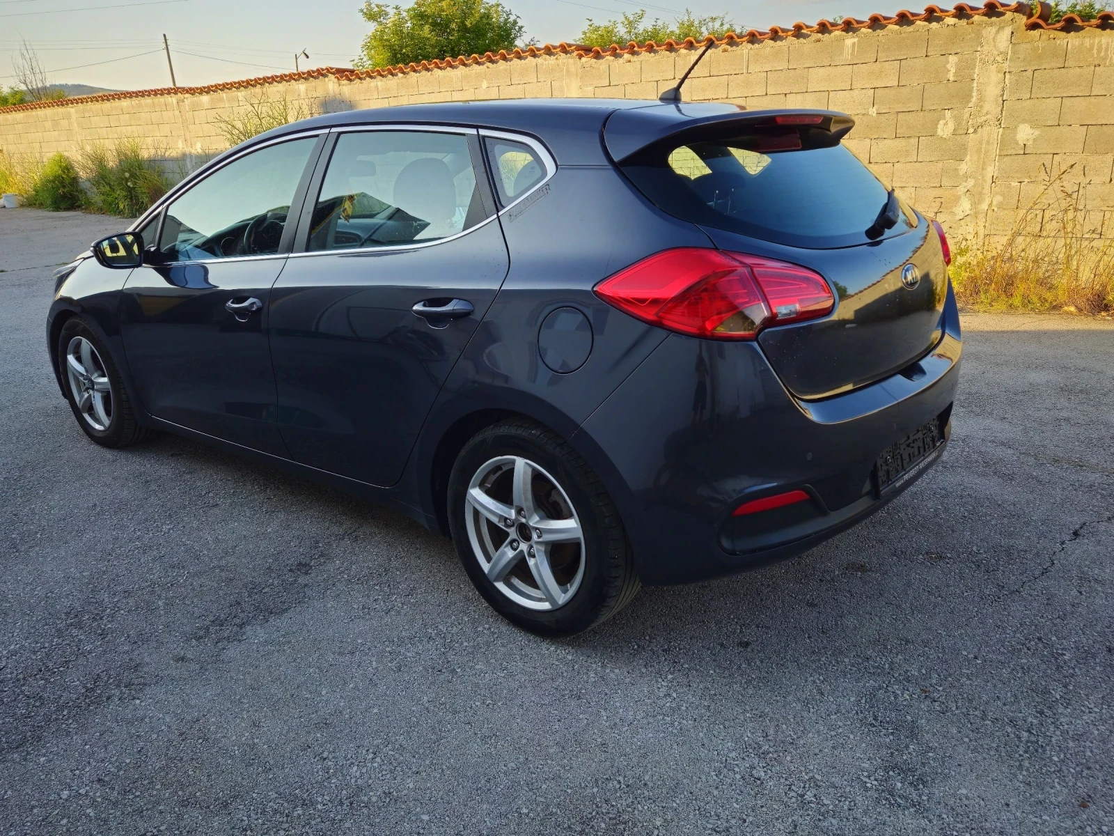 Kia Ceed 1.6crdi - изображение 3