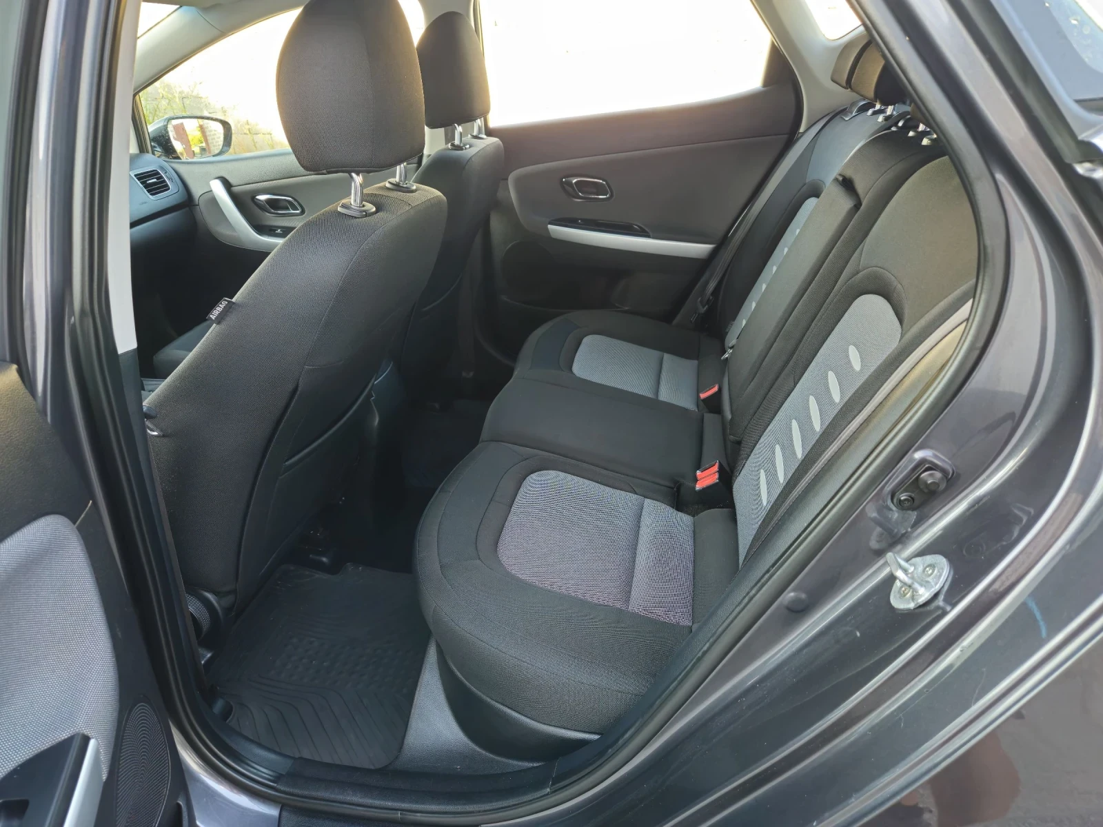 Kia Ceed 1.6crdi | Mobile.bg   12